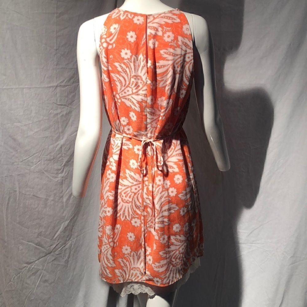 Loft Dress - Picture 4 of 5